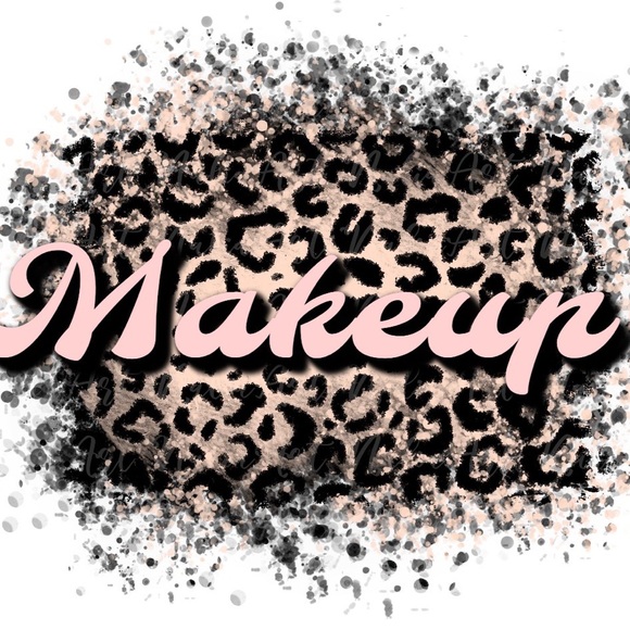 Makeup below 👇 - Picture 1 of 1